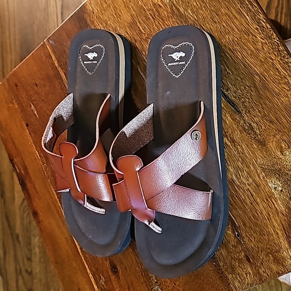 Rocket Dog Platform Sandals/Flip Flops
